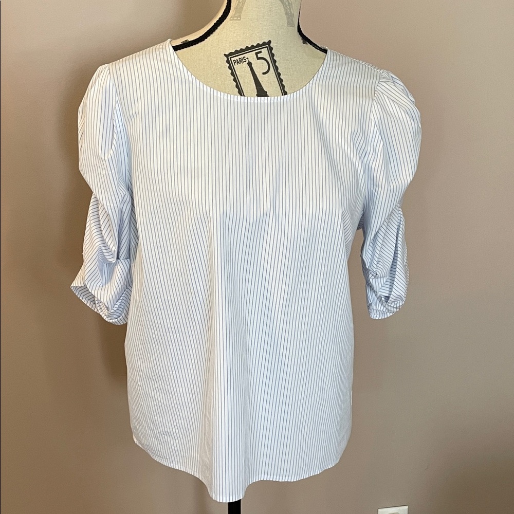 ✨ Cream Blua Blouse ✨